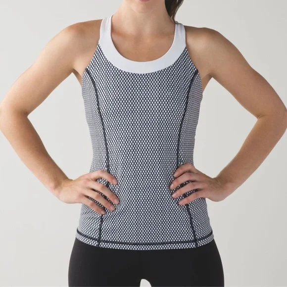 Lululemon Crossback Racer Tank – Size 6 - Picture 10 of 12